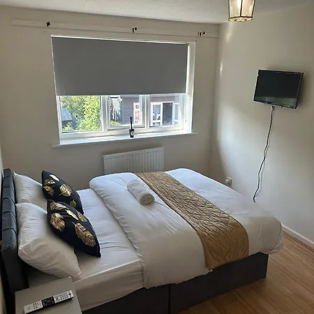 3 Bedroom Apartment Close To Manchester City Stadium And Coop Live Экстерьер фото