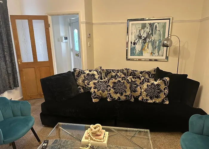3 Bedroom Apartment Close To Manchester City Stadium And Coop Live